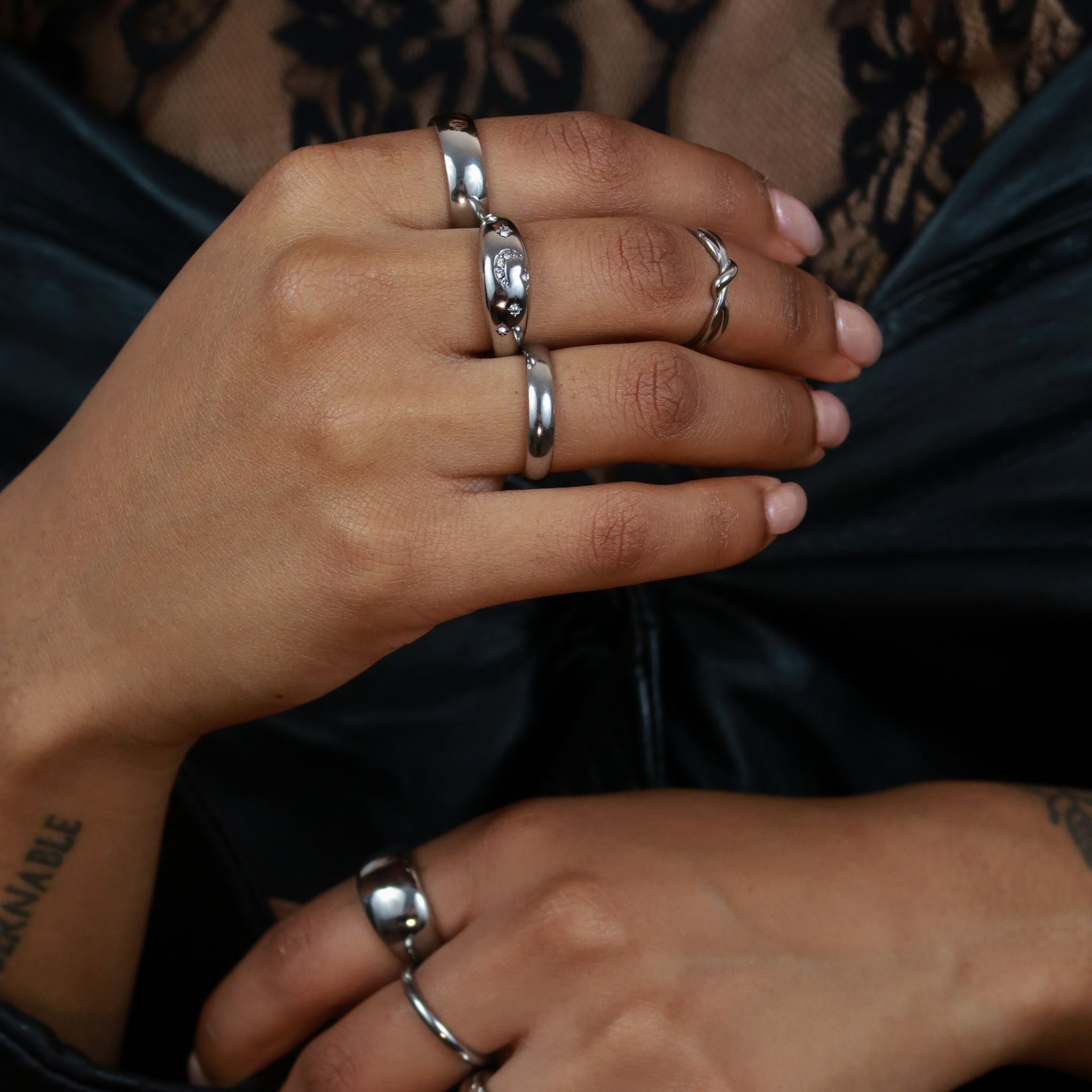 Echo 2mm Stacking Ring – Darling Devotion
